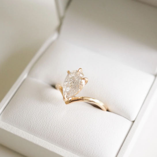 Ara ring
